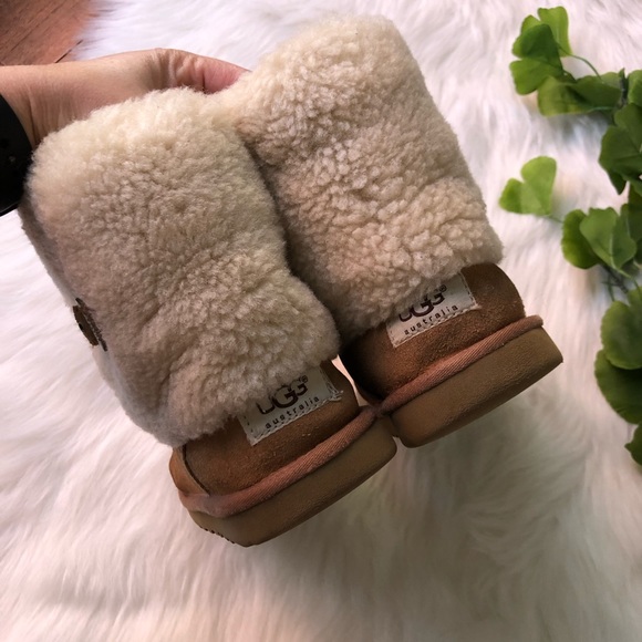 UGG Suede & Sheepskin Ankle Boots Size 4 Buckles - Picture 5 of 8